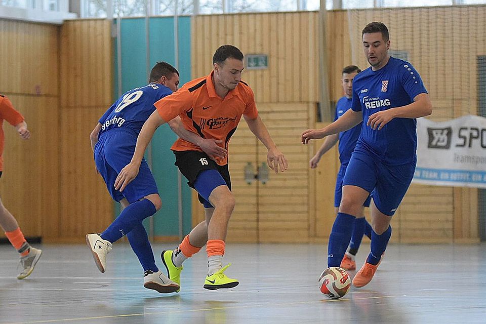 Als Titelverteidiger war Pirkensee-Ponholz (in orange) vorab fürs Kreisfinale gesetzt.