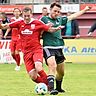 Zuletzt spielte der Unterliezheimer Michael Knötzinger beim TSV Rain (roten Trikot) in der Regionalliga. Im August geht es über den großen Teich nach Amerika, wo er sich seinen Traum, Profifußballer zu werden, doch noch erfüllen möchte.
