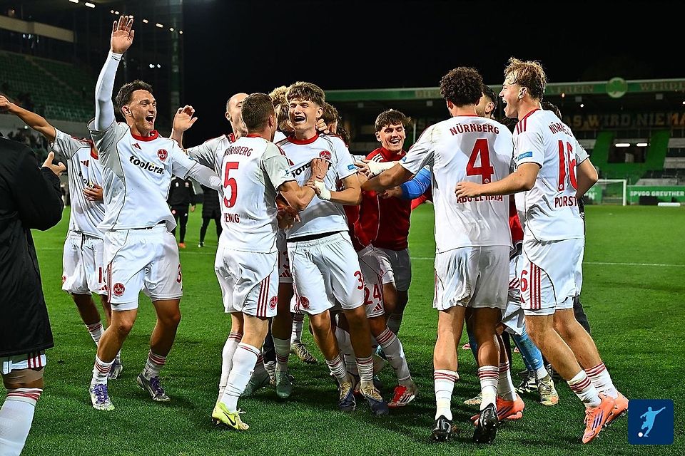 Nürnberg feiert! Die Zweitvertretung des Clubs setzt sich im Derby gegen die Kleeblätter durch. Nürnberg feiert! Die Zweitvertretung des Clubs setzt sich im Derby gegen die Kleeblätter durch.