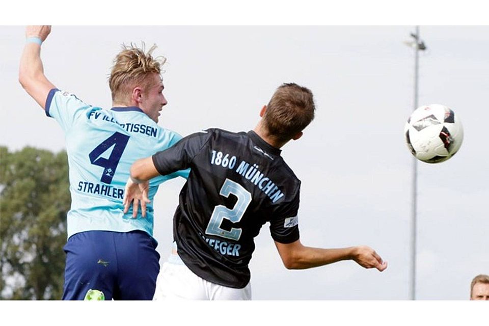 Vergangenes Jahr spielte der FV Illertissen noch gegen den TSV 1860 München II, wie unser Bild zeigt. In dieser Saison trifft der FVI auf die erste Mannschaft des Kultvereins.	F.: Alexander Kaya