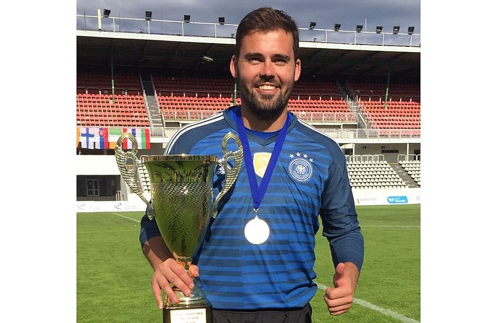 Mit der Nationalmannschaft der Polizei wurde Laux 2018 Europameister.
