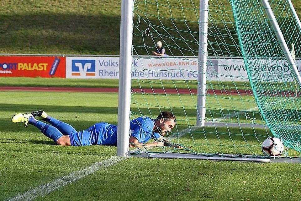 Am Boden: Die SG Eintracht Bad Kreuznach unterliegt Jahn Zeiskam im Nachholspiel der Verbandsliga Südwest.
