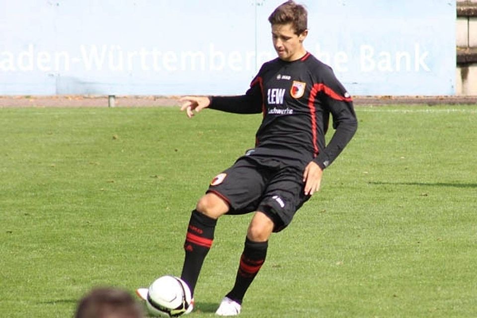 Ein talentierter Kicker: Marco Schuster aus Rögling spielt für den FC Augsburg in der A-Jugend-Bundesliga. 	Foto: privat