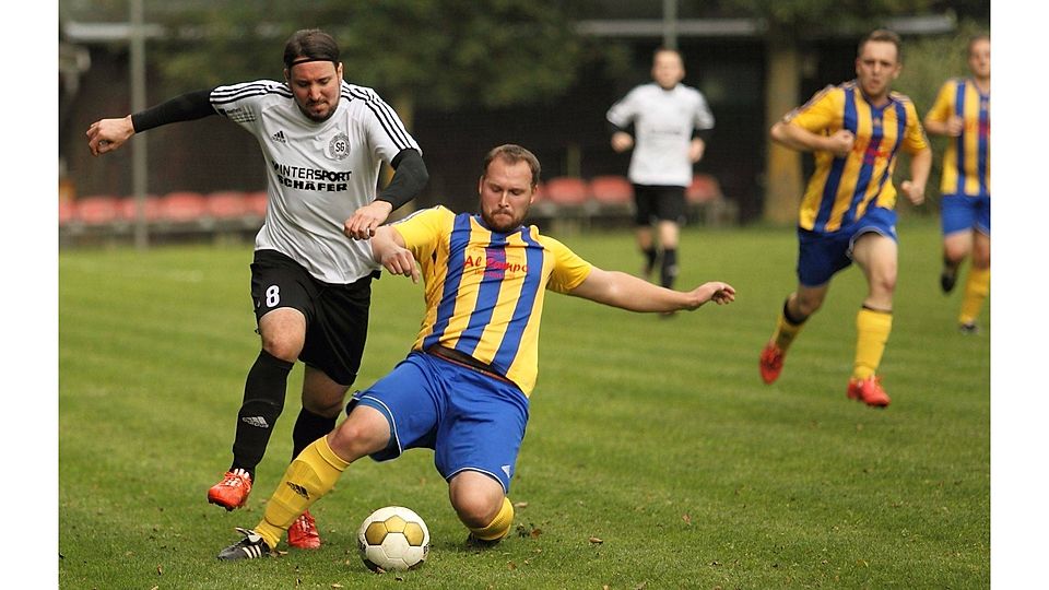 Mit vollem Einsatz forderte Dorn-Dürkheim den Nieder-Wiesenern alles ab (Archiv:F: Wolff)