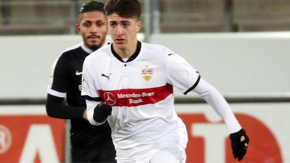 Mit 19 für den Regionalligisten VfB Stuttgart II am Ball: Georgios Spanoudakis	Foto: Imago