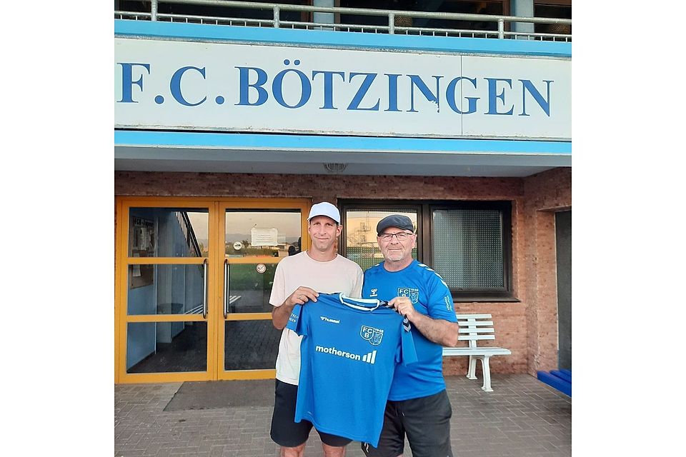 Der Sportliche Leiter des FC Bötzingen Rüdiger Bächle mit dem neuen Trainer für die Saison 2026/27 Benny Matt (rechts). Der Sportliche Leiter des FC Bötzingen Rüdiger Bächle mit dem neuen Trainer für die Saison 2026/27 Benny Matt (rechts).