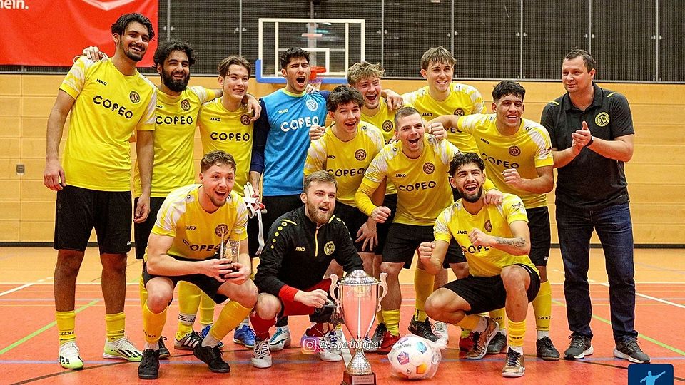 Der GSV Moers gewinnt den Moerser Hallenstadtpokal 2024.