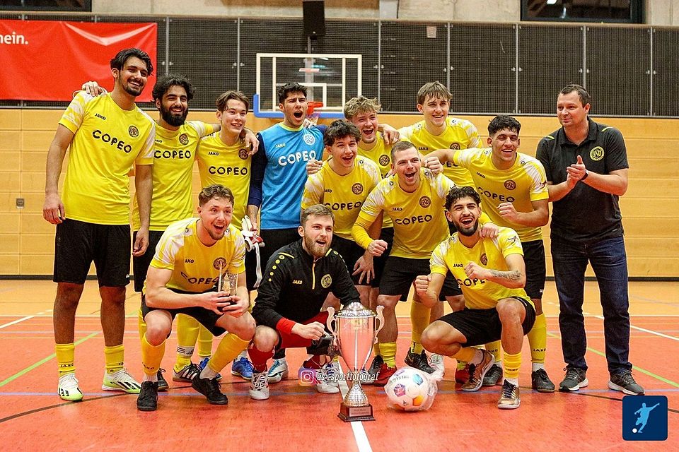 Der GSV Moers gewinnt den Moerser Hallenstadtpokal 2024.