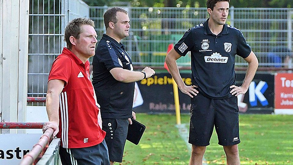 Markus Kapfer (rechts) ist nicht länger Trainer beim TSV Rain II. Sein bisheriger „Co“ Johannes Hanfbauer (Mitte) übernimmt. 