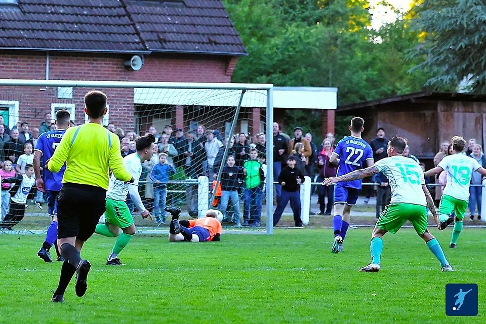 Torjubel für Ballsport Eversburg