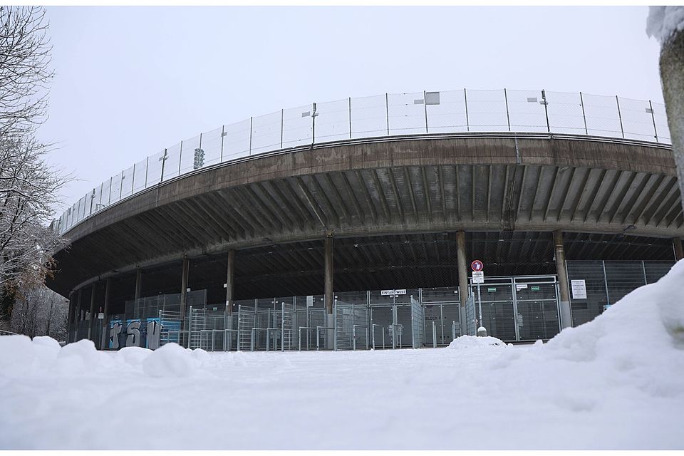 Heute sollte im Grünwalder Stadion der Regionalliga-Start erfolgen. Aufgrund des Schneefalls wurde das Spiel des FC Bayern II gegen die SpVgg Unterhaching aber abgesagt. (Archivfoto)