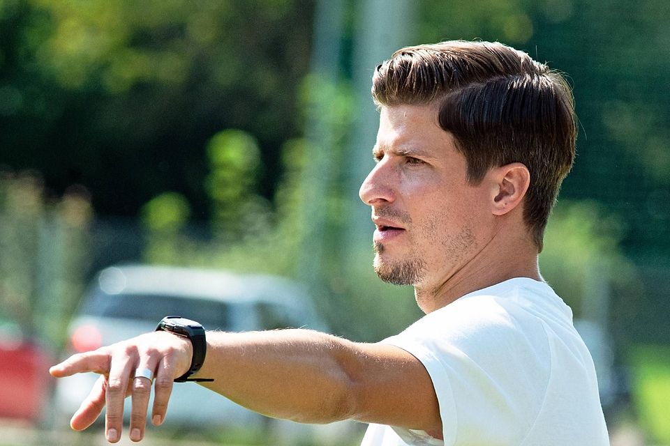 FC Finsings Trainer Bernd Häfele freut sich auf die Landkreisderbys.