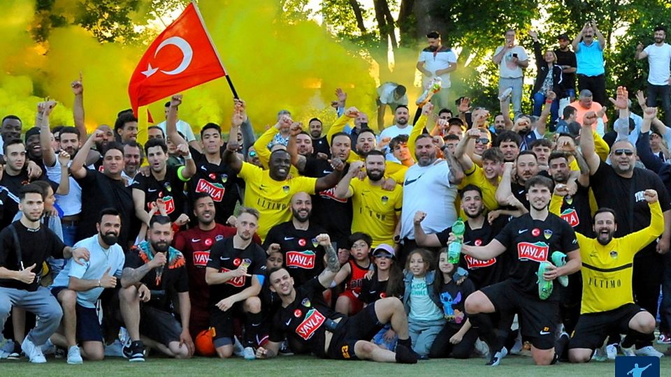 Türkiyemspor MG ist in die Bezirksliga aufgestiegen. 