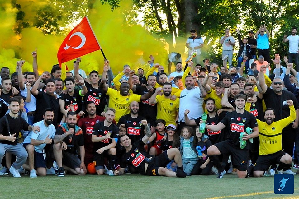 Türkiyemspor MG ist in die Bezirksliga aufgestiegen. 