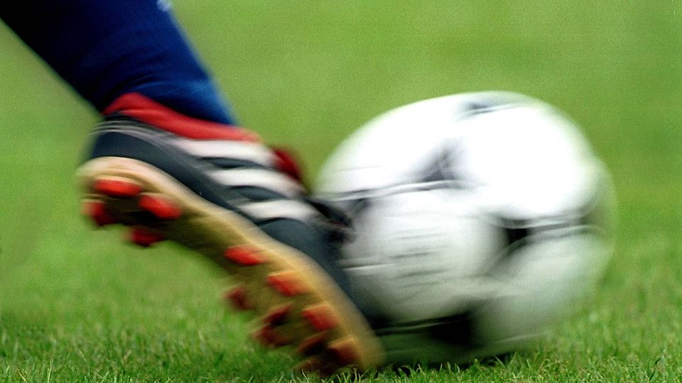 Der Ball rollt am Vatertag in Altenerding.