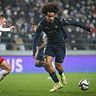 Ein Aktivposten beim RSC Anderlecht: Joshua Zirkzee (r.), hier im Spiel gegen Kortrijk.