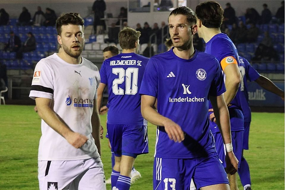 Auch im vergangenen Jahr standen sich Holzwickede und Rhynern im Kreispokal-Halbfinale gegenüber. Der Oberligist setzte sich damals mit 2:0 durch. Auch im vergangenen Jahr standen sich Holzwickede und Rhynern im Kreispokal-Halbfinale gegenüber. Der Oberligist setzte sich damals mit 2:0 durch.