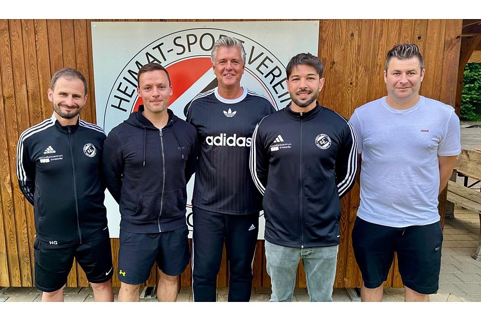 Das Trainerteam des HSV 2025/26 mit Horst Groß, Patrick Breitsamer, Chef-Coach Chris Müller, Cengiz Yalcin und Abteilungsleiter Daniel Weiher