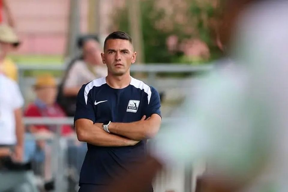 „Das habe ich so auch noch nicht gesehen.“ Samuel Horozovic traute seinen Augen kaum, als sein Trainer-Kollege den Konter seines Teams unterband.