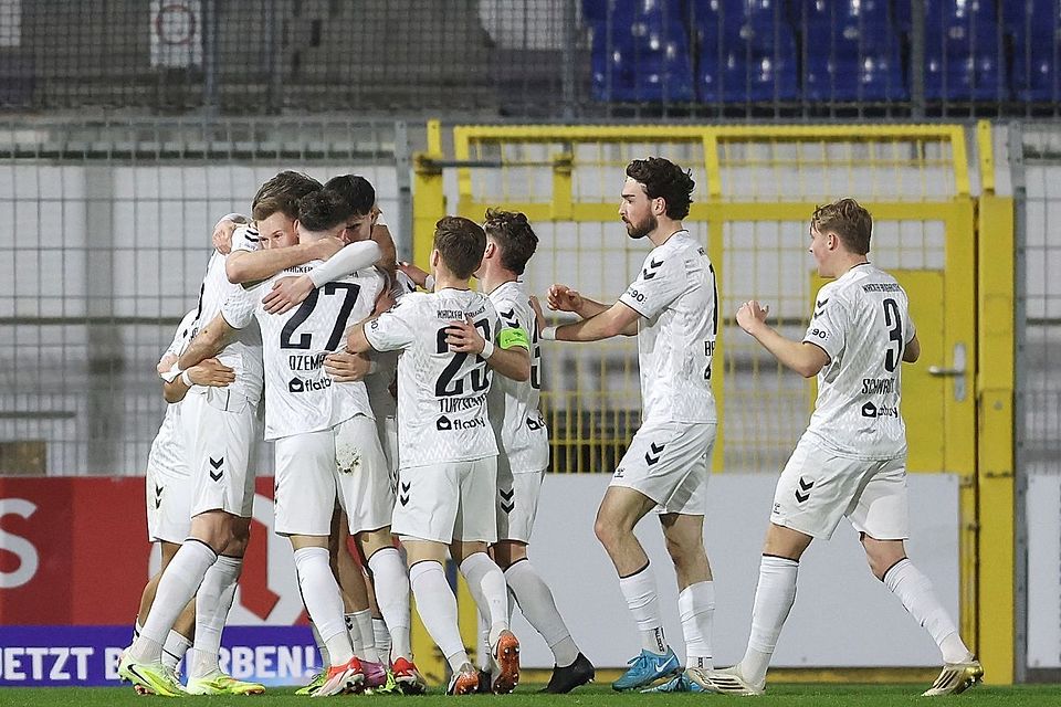 Konnte einen späten Heimsieg feiern: Der SV Wacker Burghausen.