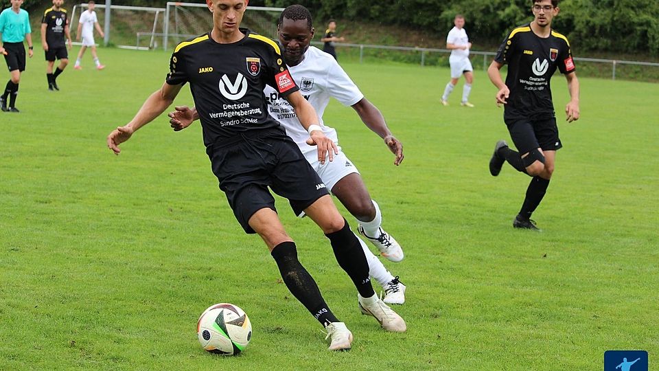 Eichelberg/Landshausen (schwarz-gelb) ist erfreulich stark in die Runde gestartet.