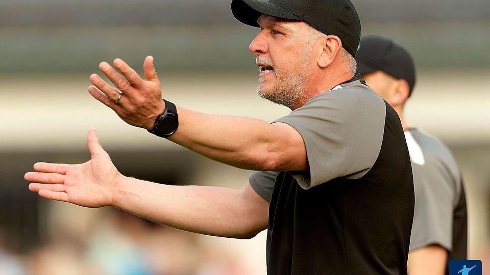 Ihm schmeckt das jüngste Urteil des Bezirkssportgerichts so gar nicht: Maik Wolf, Trainer des Siegener Bezirksligisten SV Setzen.