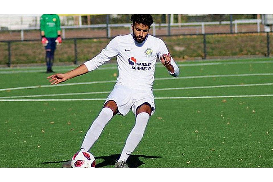 F: Julian Kriwett F: Julian Kriwett