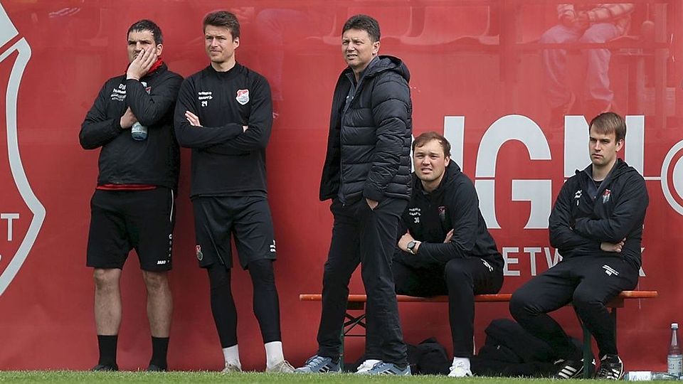 Bange Blicke: Durch den Nichtantritt von Türkgücü und der daraus resultierenden Wertung pro Aschaffenburg rutschen die Aubstädter vor dem letzten Saisonspiel auf den Abstiegs-Relegationsplatz ab.