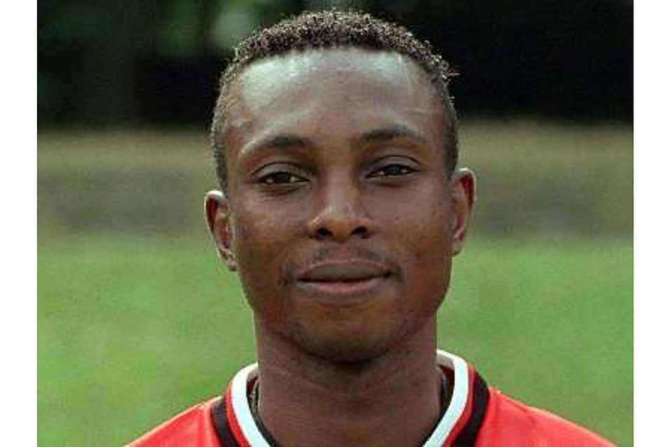 Rolf Christel Guiè Mien unterstützt ab sofort den SSV Merten Rolf Christel Guiè Mien unterstützt ab sofort den SSV Merten