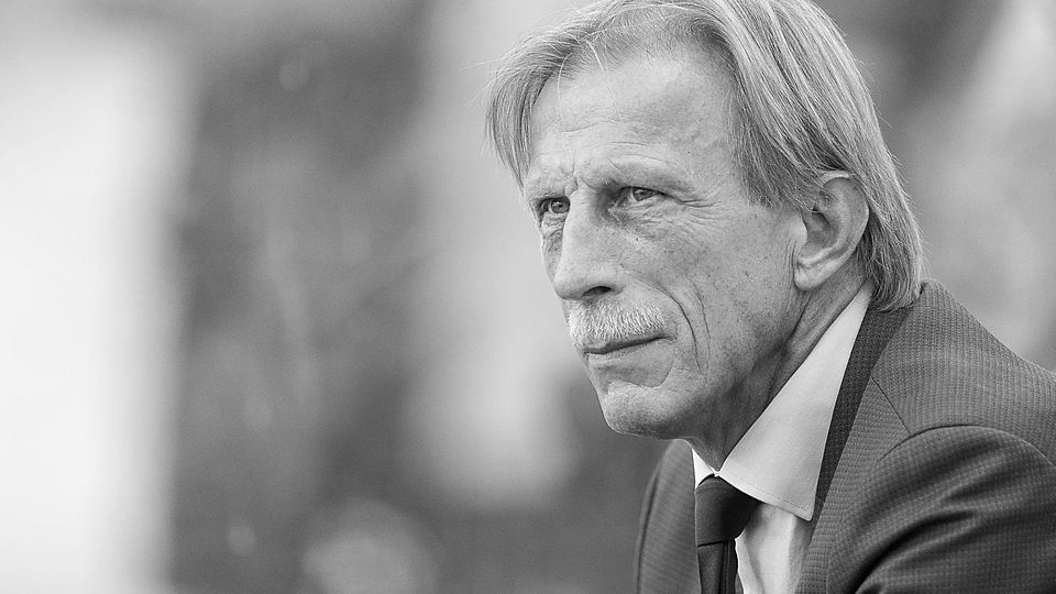 Christoph Daum im August 2018 beim Spiel der Legenden zwischen dem VFB Stuttgart und Atletico Madrid,