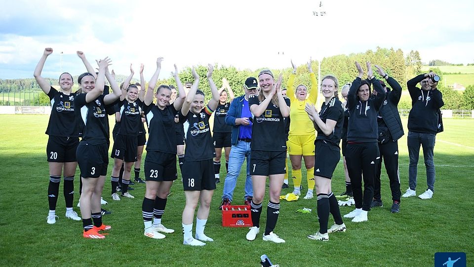 Wird's noch einmal richtig zum Jubeln? Steigt Ruderting am Sonntag in die Regionalliga auf?