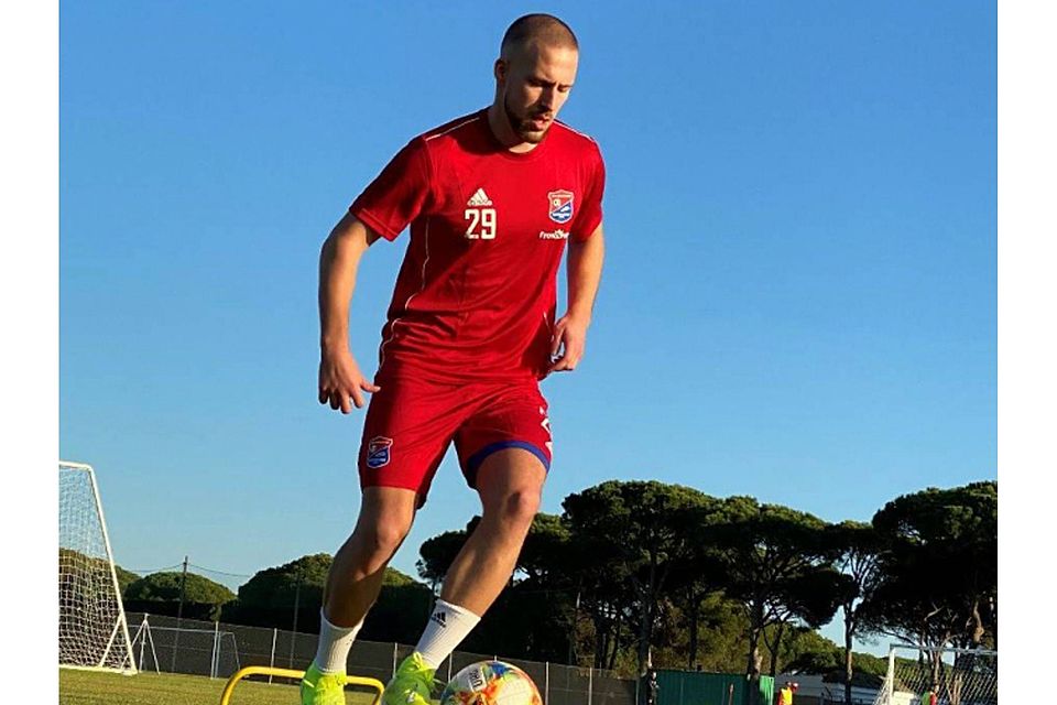 Stürmer Felix Schröter arbeitet im Trainingslager der SpVgg Unterhaching eifrig an seinem Comeback.  Foto: SpVgg