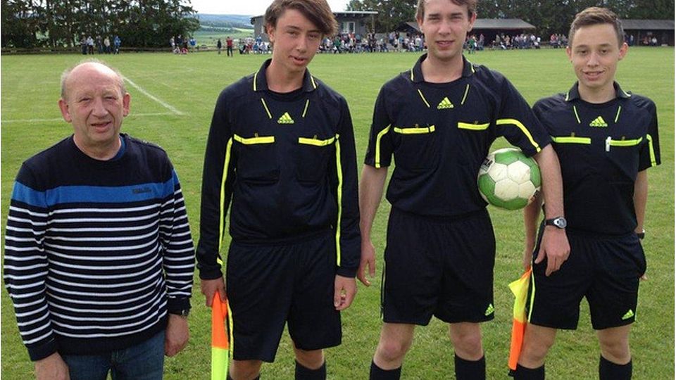 v.l. Erwin Kurte KSA Mitglied Kreis Höxter-Warburg, Florian Kohlweg 15 Jahre, Patrick Büscher 19 Jahre, Florian Kohlweg 15 Jahre