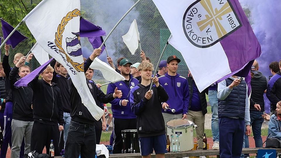 Kreisliga Isar-Rott: Die tolle Unterstützung half am Ende nicht: Nach der 1:4-Niederlage in Hebertsfelden muss der TSV Gangkofen in die Relegation.