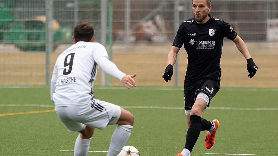 Thilo Wilke (am Ball) wird den FC Kempten verlassen.