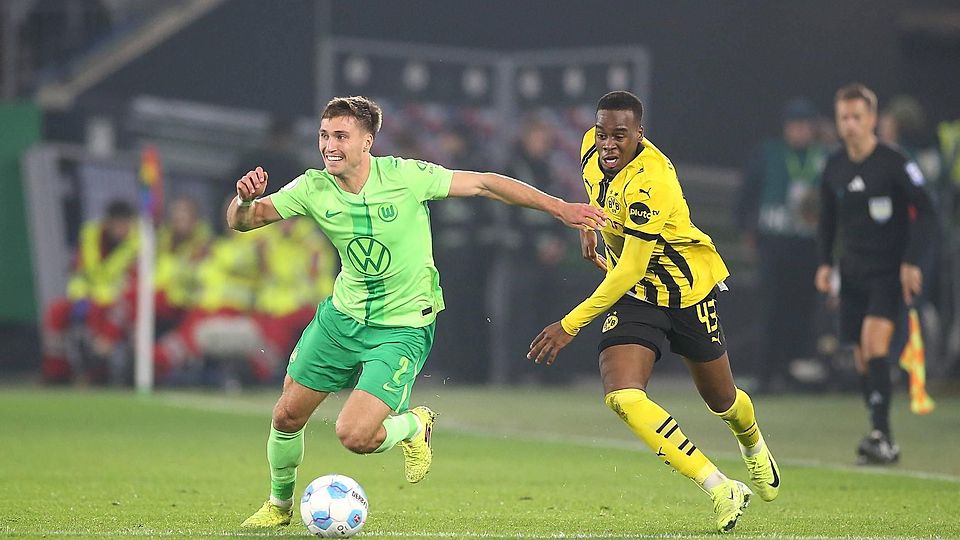 Ein Höhepunkt der bisherigen Saison: Kilian Fischer und der VfL Wolfsburg warfen Jamie Gittens und Borussia Dortmund aus dem DFB-Pokal.