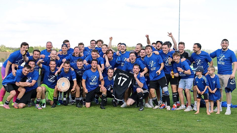 Endlich!: Der TSV 68 Baierbach konnte im Derby gegen Vilsern die Meisterschaft in der Kreisklasse Landshut feiern.