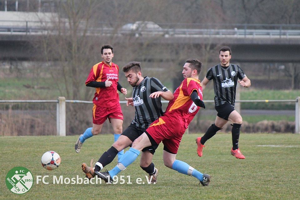 Der große Titelfavorit Obrigheim hatte am Sonntag im Heimspiel gegen den FC Mosbach große Mühe und lag bis zur 89. Minute mit 0:1 in Rückstand. Archiv-Foto: Wild
