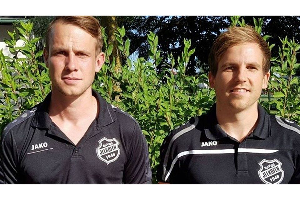 Tobias Smolarczyk und Michael Zintl bilden das Trainerduo bei der SpVgg Illkofen. Die beiden wollen den Verein zum erneuten Klassenerhalt führen. Foto: lst