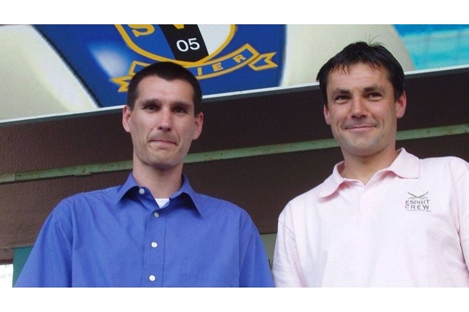 Michael Prus (links) als Trainer von Eintracht Trier - mit seinem damaligen Assistenz-Coach Arno Michels.