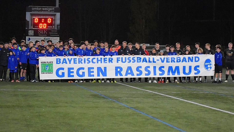 Im ersten Spiel nach den schlimmen Vorfällen setzte das Jugendteam des SV Burgweinting ein starkes Zeichen.