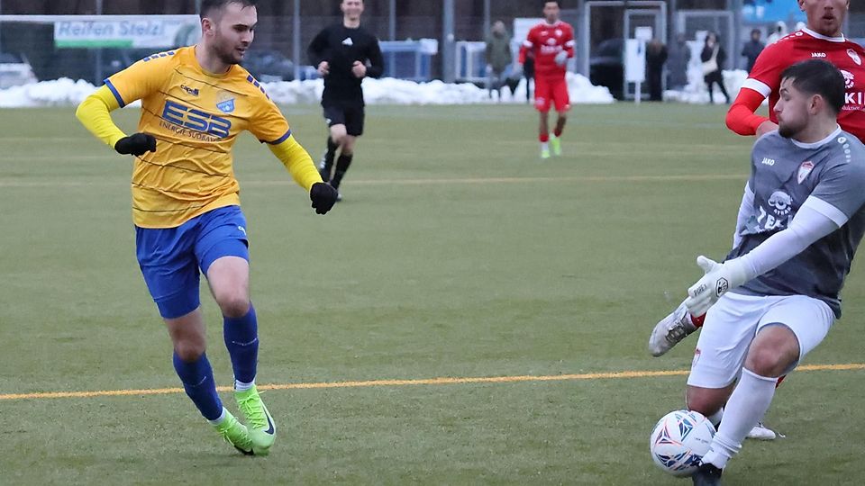 Dich kenn‘ ich doch: FCP-Angreifer Benedikt Wiegert (links) scheitert an Augsburgs Torhüter Michael Loroff. Noch nicht so lange her, da waren die beiden Teamkollegen.