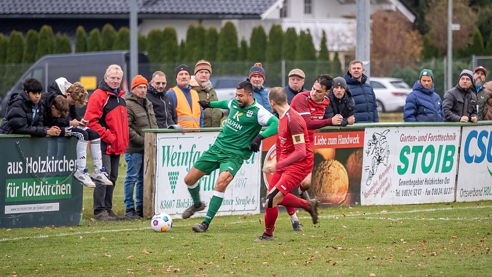 Zu viele Fehler: Der TuS Holzkirchen um Alpay Özgül (l.) kam gegen Zorneding nicht über ein Remis hinaus.