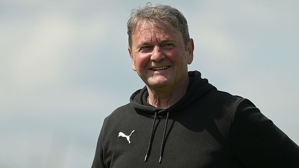 Hat Spaß an der Arbeit mit seiner jungen Abbacher Mannschaft: Sepp Schuderer.