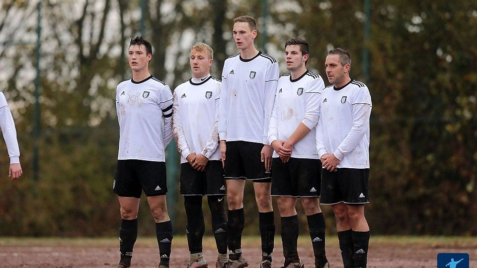 Bilden ab der neuen Saison wieder eine Einheit auf dem Platz: die Spieler des SV Waxweiler (in weiß) und der bisherigen SG Lambertsberg.
