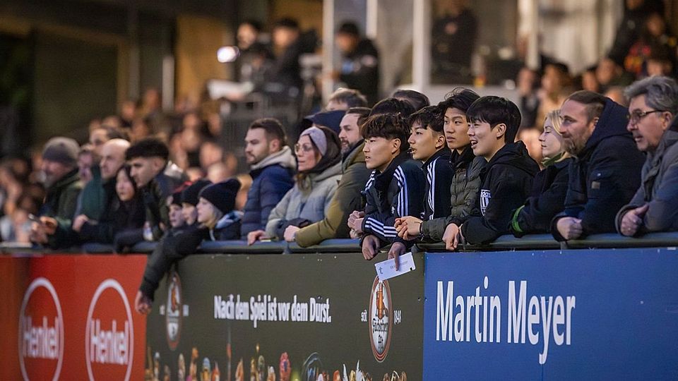 Die Besucher beim BV 04 sahen den Sieg des FC Everton.