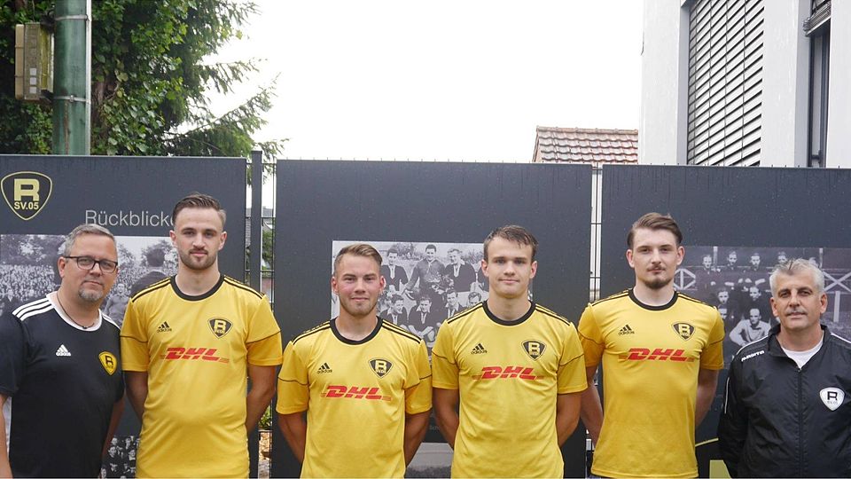 Bild von links: Co-Trainer Kai Finkelmann, Marvin Schmitz, David Bongard, Jonas Lövenich, Safet Feriz und Trainer Edin Hadzic.