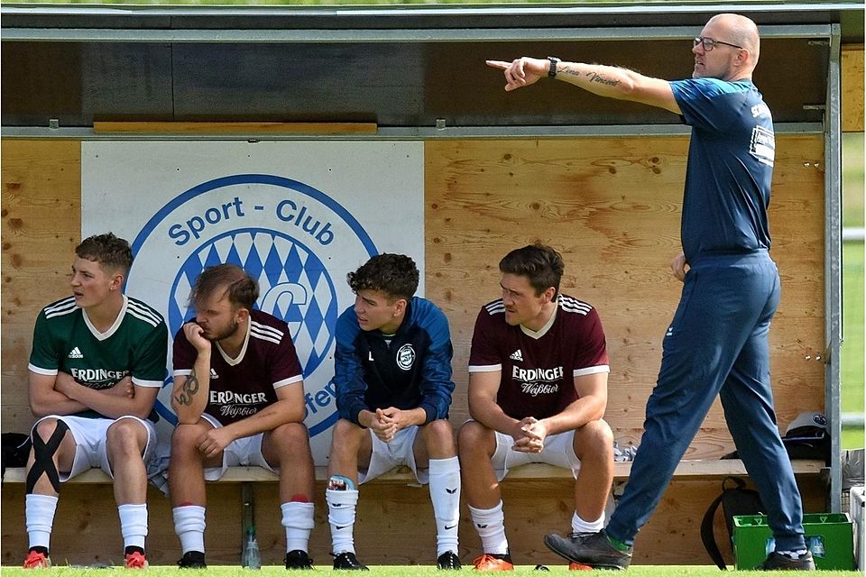 Daniel Stapfer (r.).