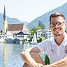 Berge und See, besser geht es fast nicht, findet Julian Weigl. Er genießt das Trainingslager in Rottach-Egern auch aufgrund der Nähe zu seiner Familie.