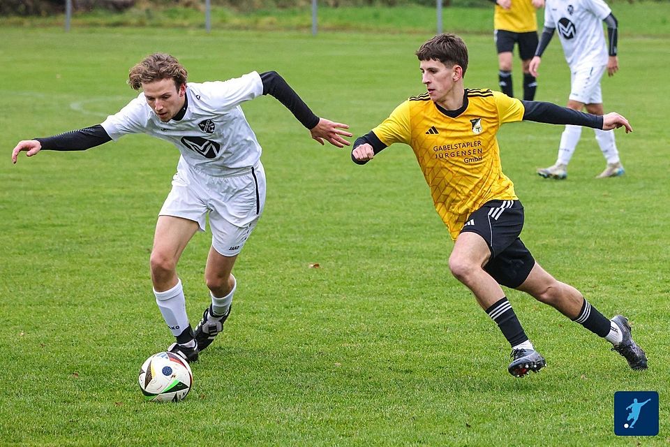 Der Druck, den Darius Argintaru (rechts) mit dem TSV Kammlach ausübte, war letztlich zu groß. Dominik Erhard musste sich mit dem TV Boos geschlagen geben.
